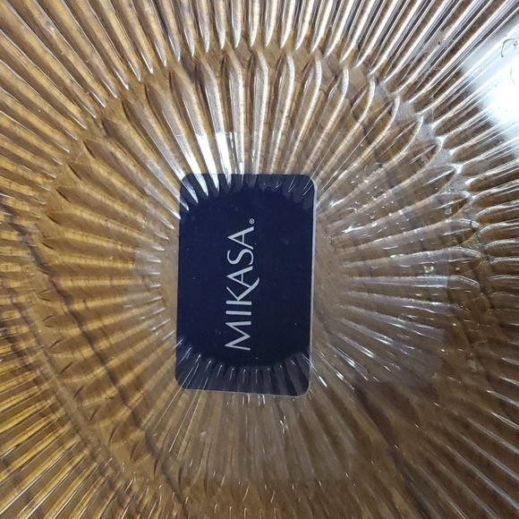 Mikasa Bella Court Ruby Chip and Dip - Picture 10 of 16